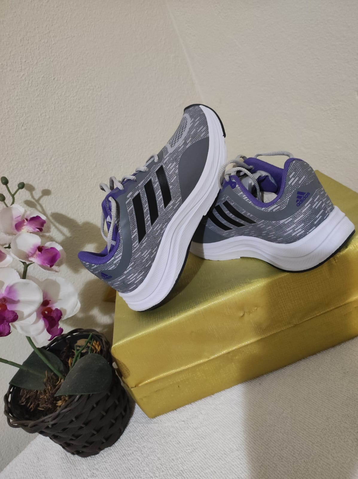 Tênis Adidas Cinza Militar