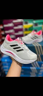 Tênis Adidas Esportivo Cinza