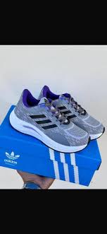 Tênis Adidas Cinza Militar