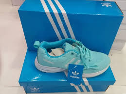 Tênis Adidas Sky Blue - Esportivo